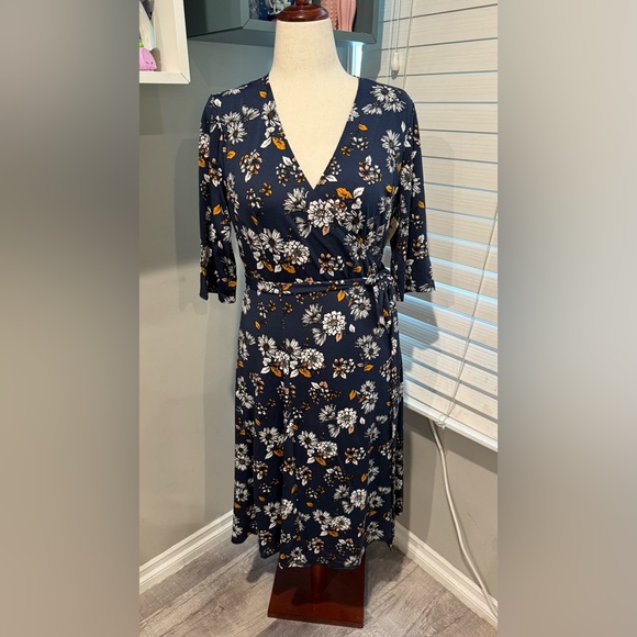 Kiyonna‎ Sunflower Essential Navy Wrap Dress - Picture 2 of 6